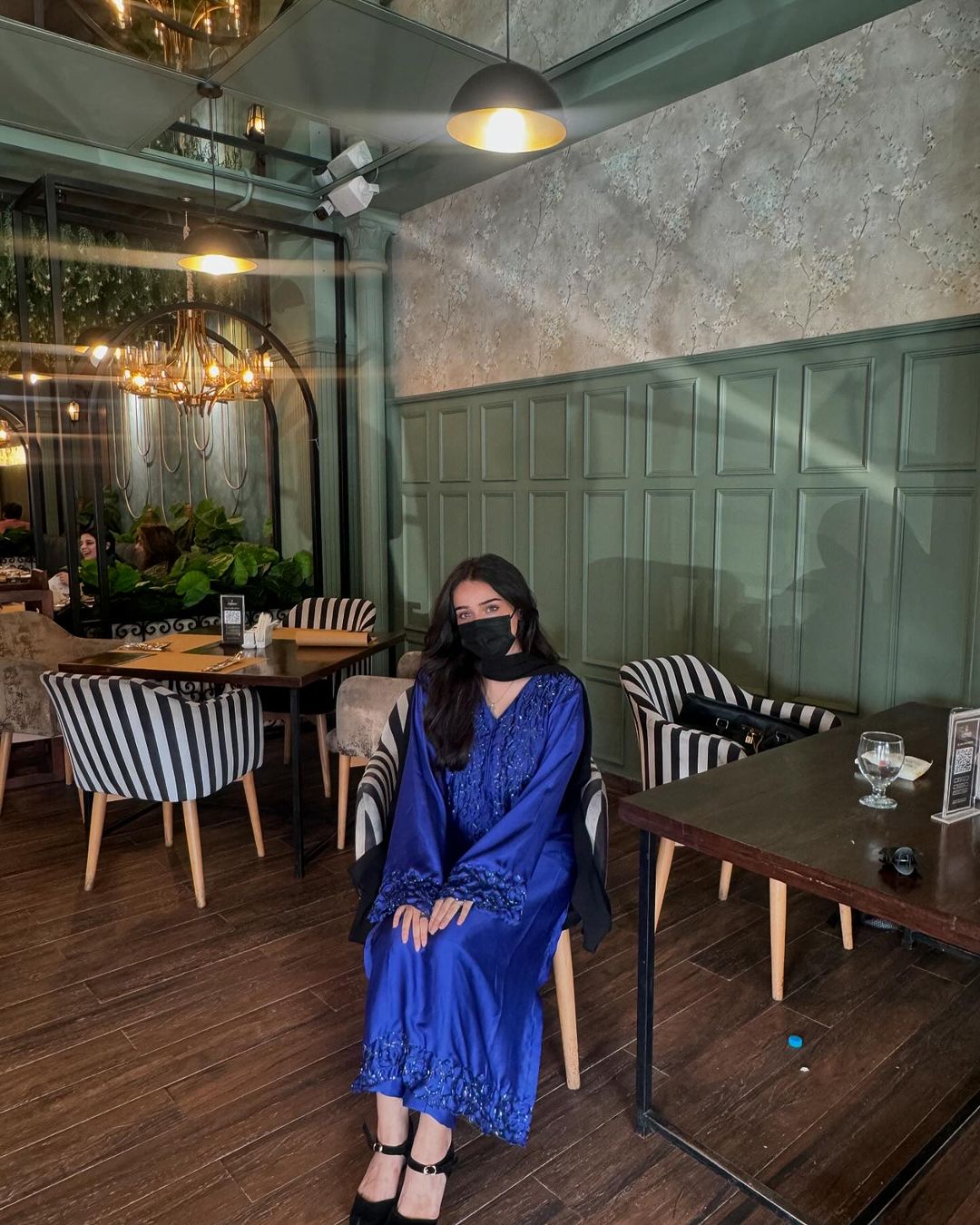 Gul blue
