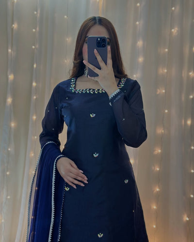 Azul