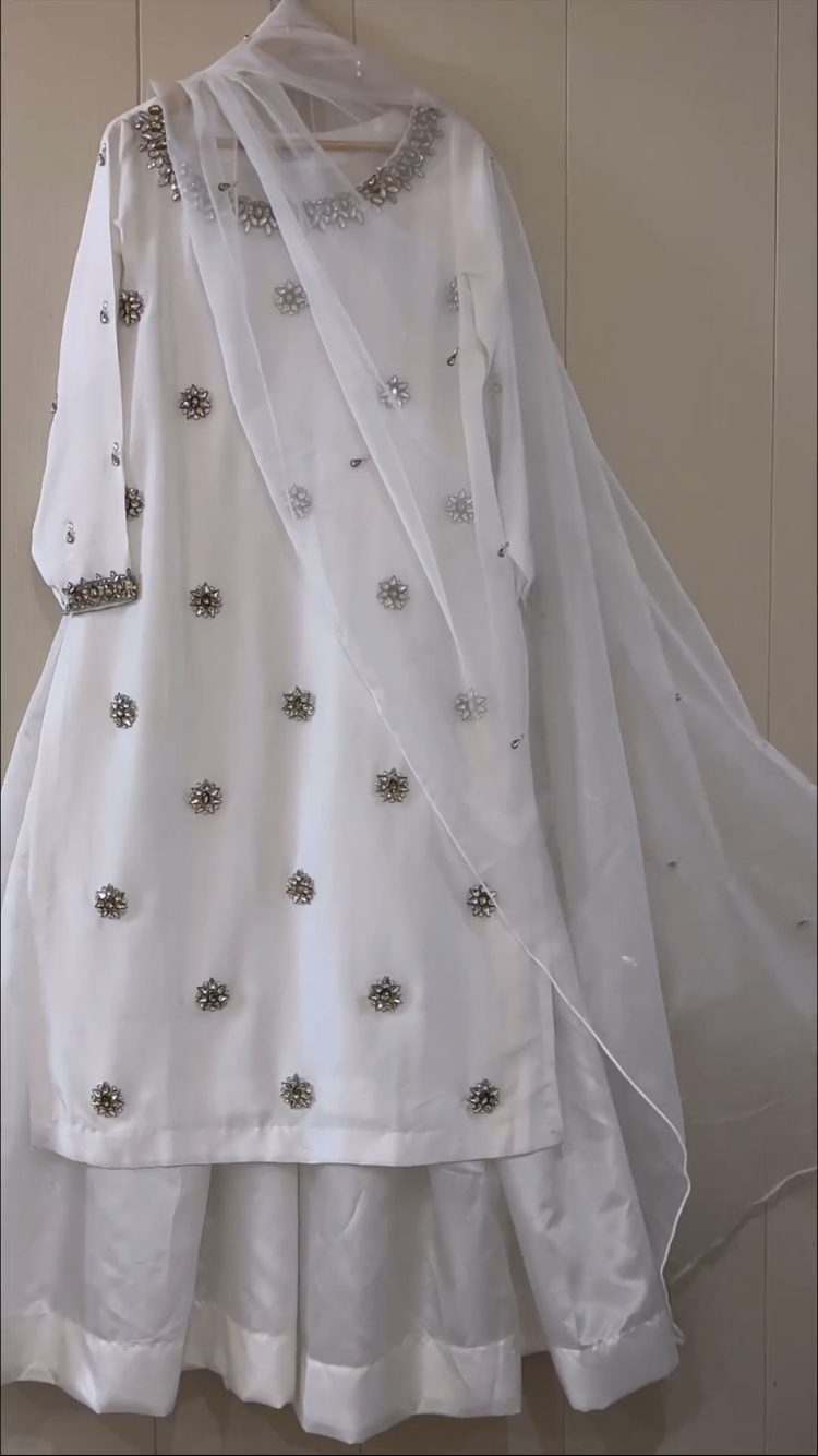 Ghulaf white